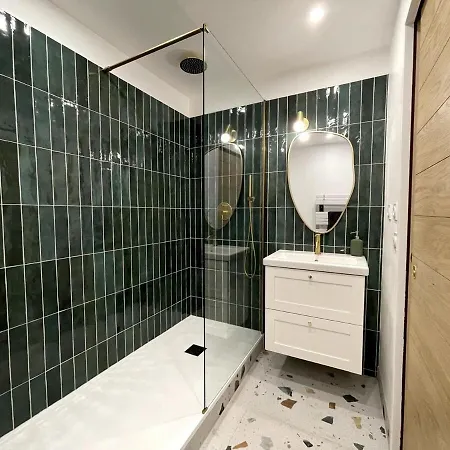 Beautiful Flat Near With Parking Apartmán *
