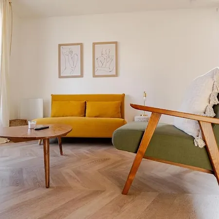 Beautiful Flat Near With Parking * Montévrain