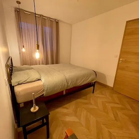 Beautiful Flat Near With Parking Apartmán *
