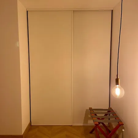 Beautiful Flat Near With Parking Apartmán