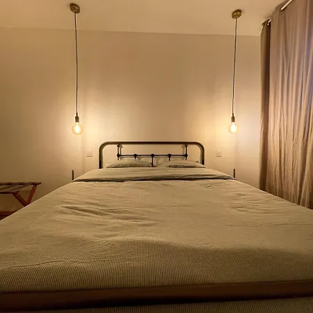 Beautiful Flat Near With Parking * Montévrain
